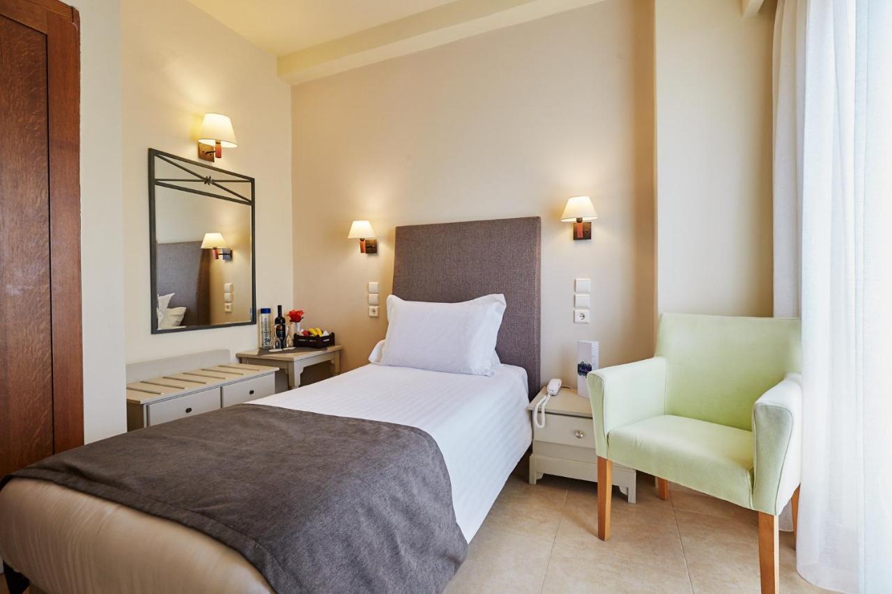 Giannoulis - Santa Marina Beach Hotel Agia Marina Eksteriør bilde